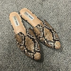 Steve Madden Studded snake print mules/slides